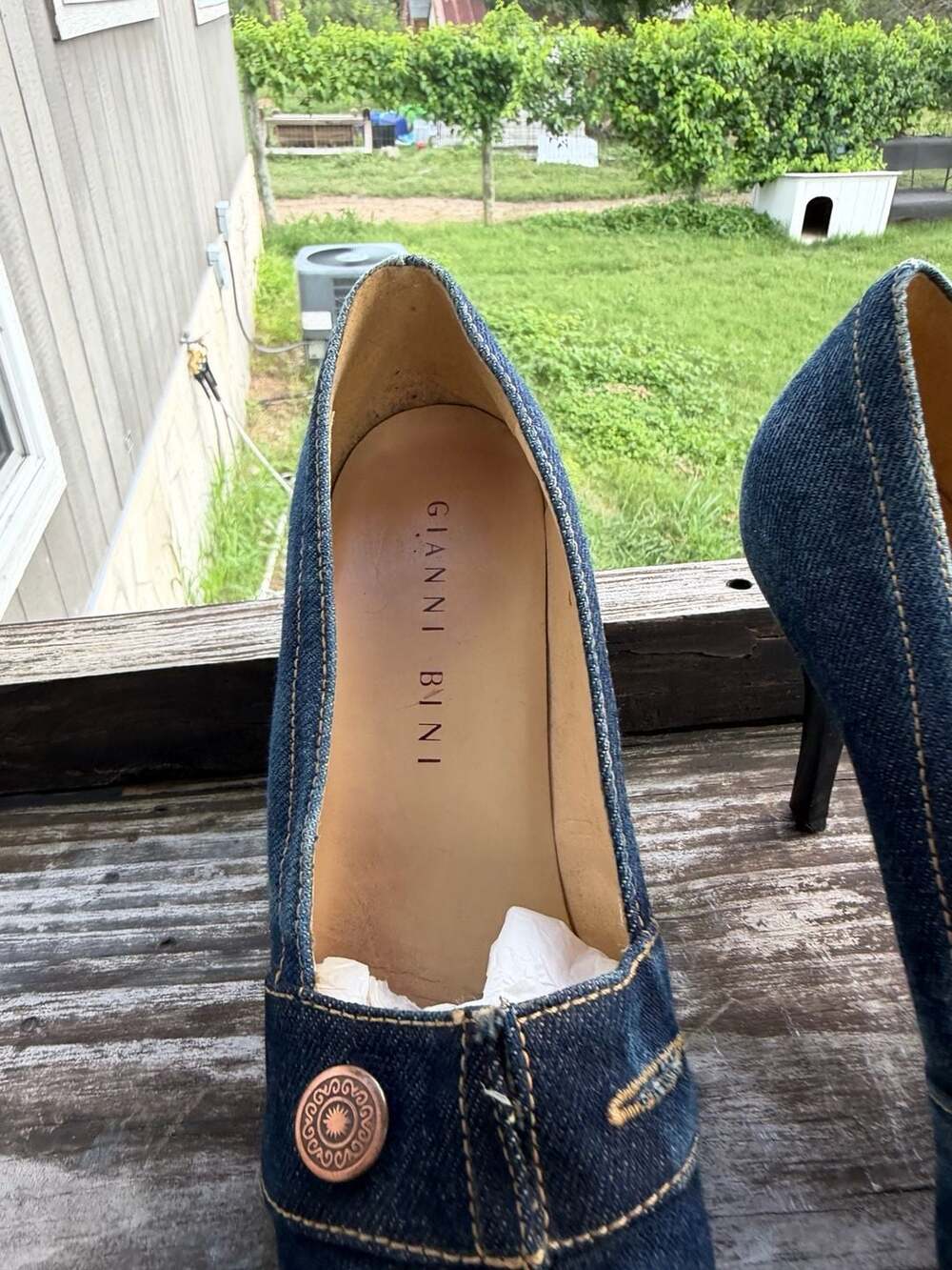 Gianni Bini Vintage Y2K Denim Pointed Toe Stiletto Heels - Picture 8 of 8